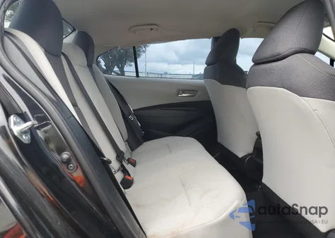 2021 Toyota Corolla L z USA, uszkodzony, nr VIN 5YFDPMAE5MP173622